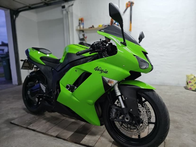 Kawasaki ZX6R    2007
