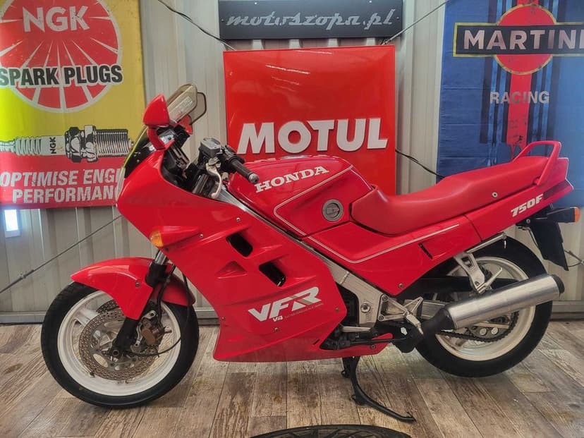 Honda VFR750 RC24 z Niemiec RATY