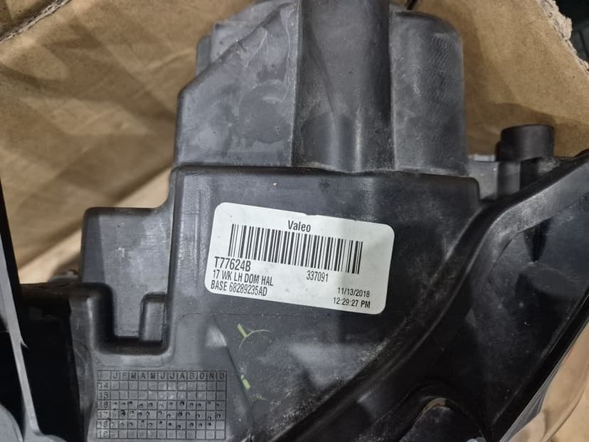 Reflektory Jeep Grand Cherokee wk2 lift Valeo