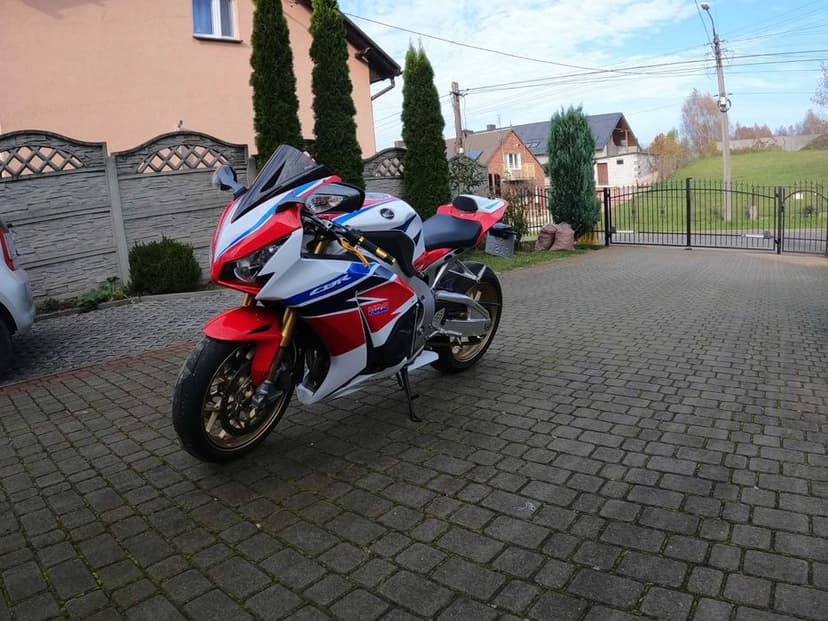 Honda CBR 1000RR SP SC59 2014r