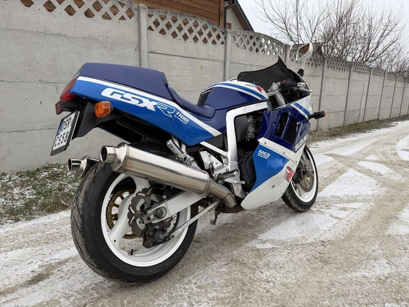Suzuki GSX-R 1100 Slingshot 1989r moc 143 KM Gotowy do jazdy