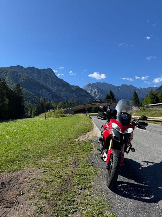 Ducati Multistrada 1200 ABS gs bmw ktm 1190 adventure triumph