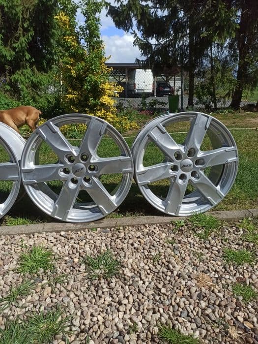 Felgi Aluminiowe 18" 6x114,3 Nissan Navara pathfinder Xterra