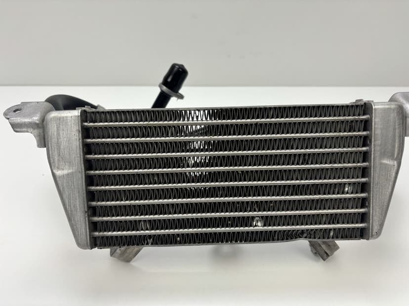 Chłodnica oleju BMW S1000RR K67 19+ ,S1000XR K69 19+,S1000R K63 20+