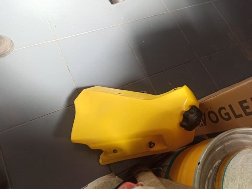 Bak paliwa Suzuki RM 125