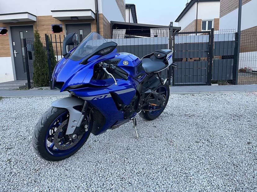 Yamaha R1 RN65,  Akrapovic  Carbon2race  Salon Polska