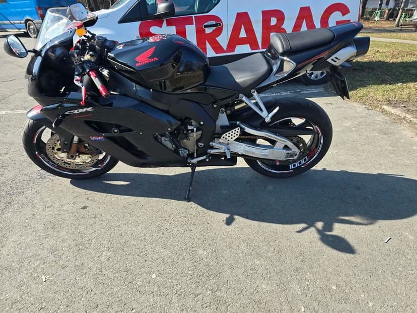 Honda cbr 1000rr