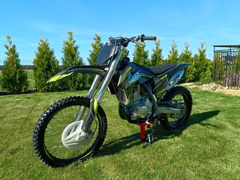 Cross Asix 300cm  XB39 stan bdb