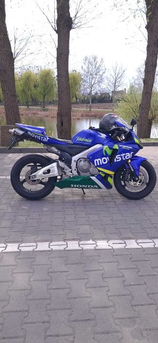 Sprzedam HONDA cbr600rr 2006r