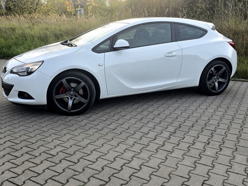 Opel astra GTC 1.4 turbo tylko 170000km ładniutka/zamiana