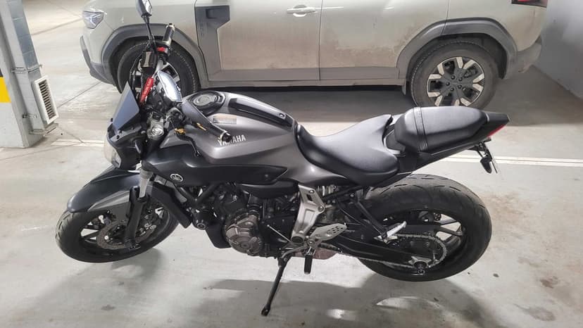 Yamaha MT-07 (2015)