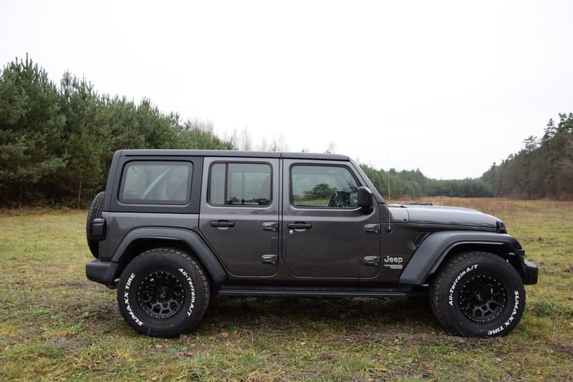 Jeep wrangler jlu sport