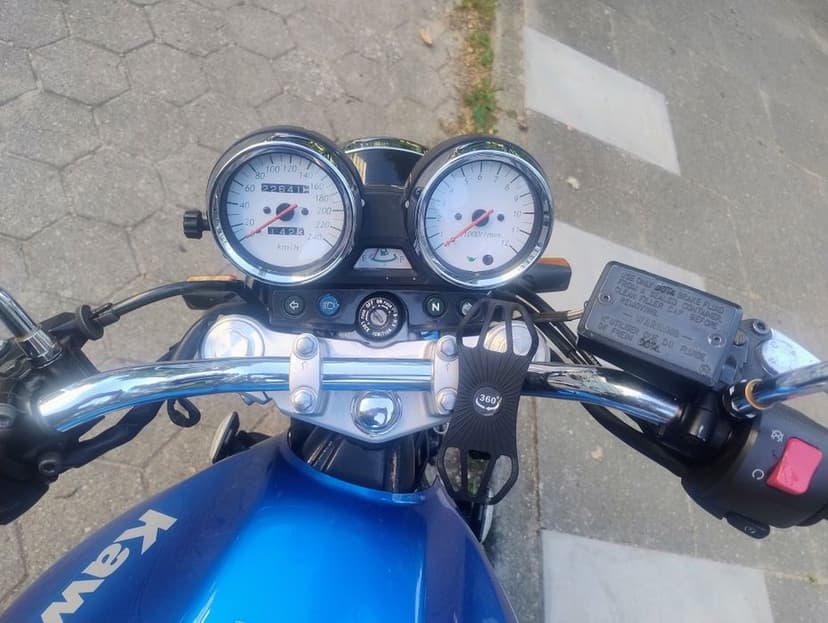 Kawasaki ZR 7 w bardzo dobrym stanie