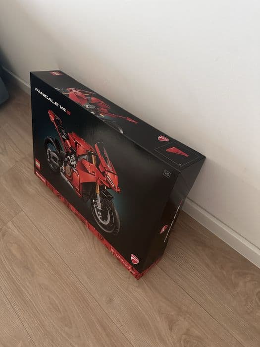 LEGO Technic 42202 Ducati Panigale V4S - NOWY