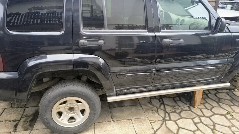 Most dyfer przedni jeep Cherokee Kj liberty 3,7 2002r