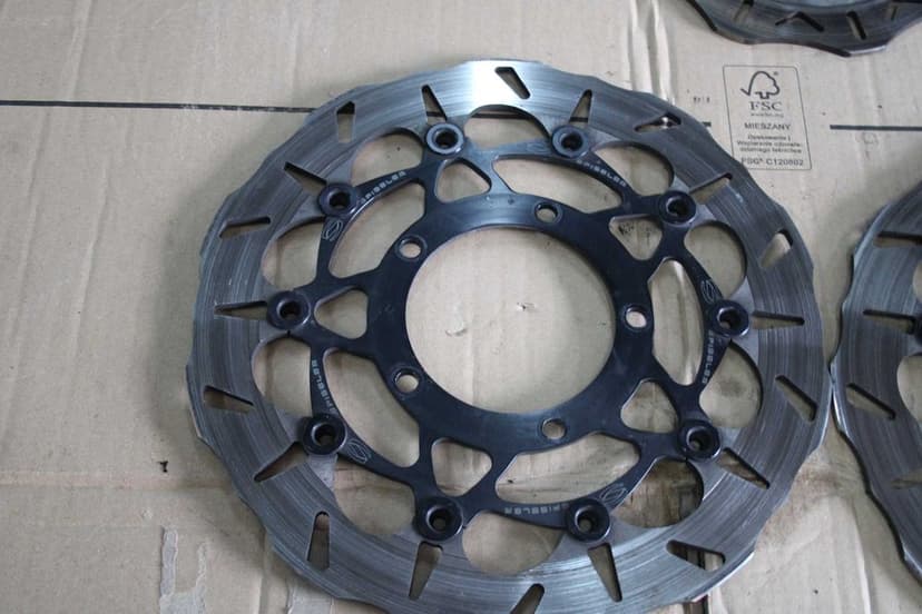 Tarcze Hamulcowe Przód Tył Tarcza Suzuki GSXR 1000 K5 K6 05-06