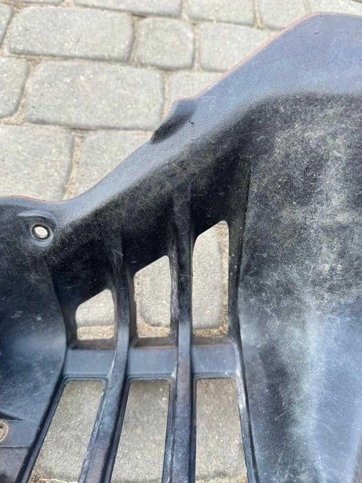 stopien Suzuki LTZ 400 r 03-08 zapietki plastik stopnie podloga podest