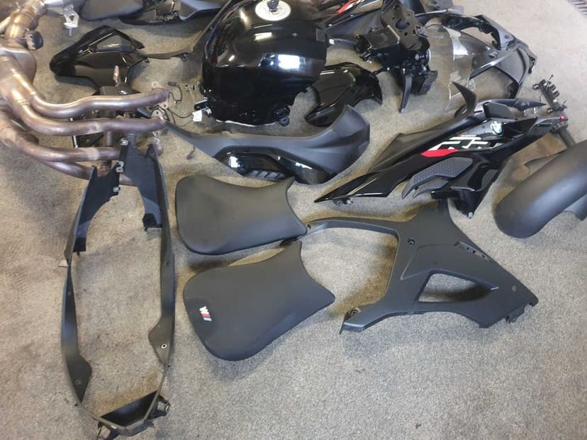 BMW S1000RR K67 Owiewki Bok Set Drogowy Lampa Stelaż Felgi Set CZĘŚCI