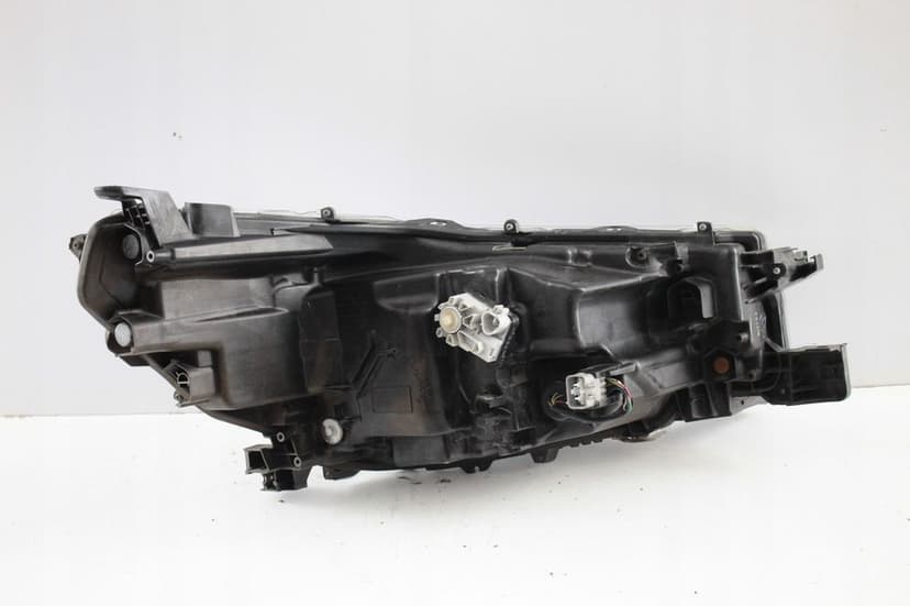 lampa lewa przód toyota hilux lift full led oryginalna