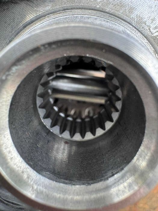 krzyzak tryb roznicowy most przod BRP can am can-am outlander renegade