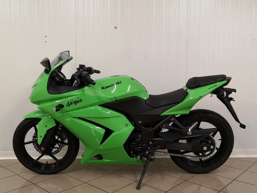 REZERWACJA Kawasaki  250 R  NINJA  Tylko 014000 km !!!