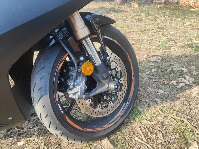 Honda CBR 650R - pierwszy właściciel, doinwestowany