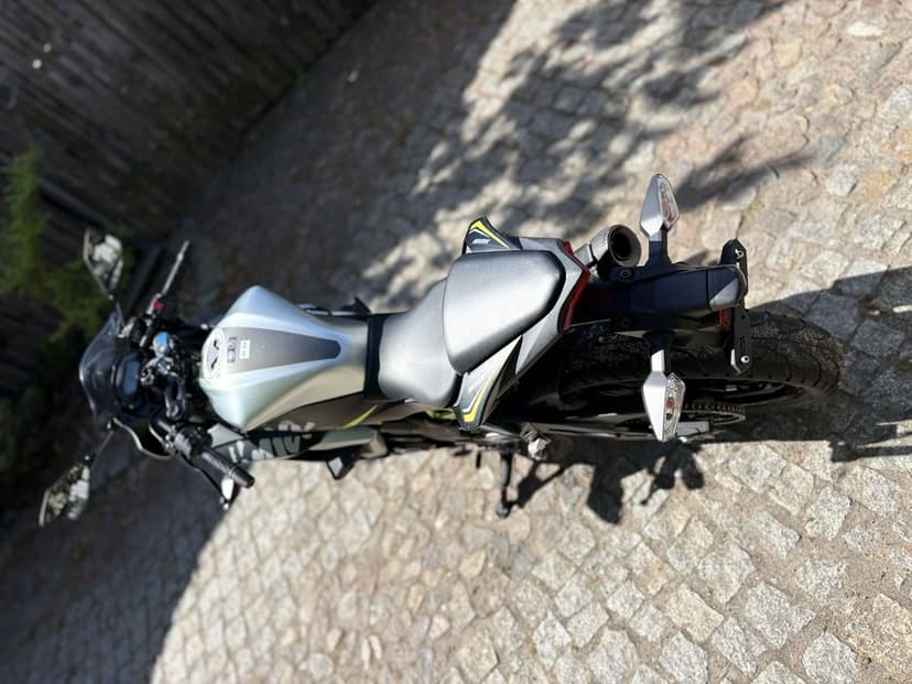 Kawasaki Ninja 125 ABS  Wydech Shark Kat A 1 B