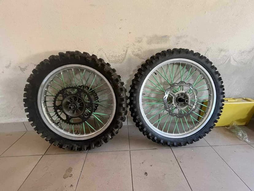 Części Kawasaki kxf rmz250  2004/2005