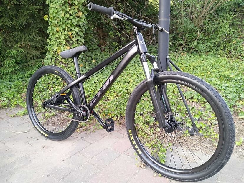 Rower MTB Dirt CTM Dirtkig- freestyle MTB!! + kask Naxa!!!