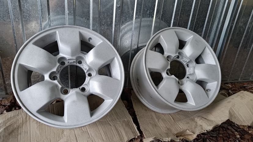 Felgi aluminiowe 6x 139.7 15" 7j Toyota Hilux Patrol Pajero Land Cruiser