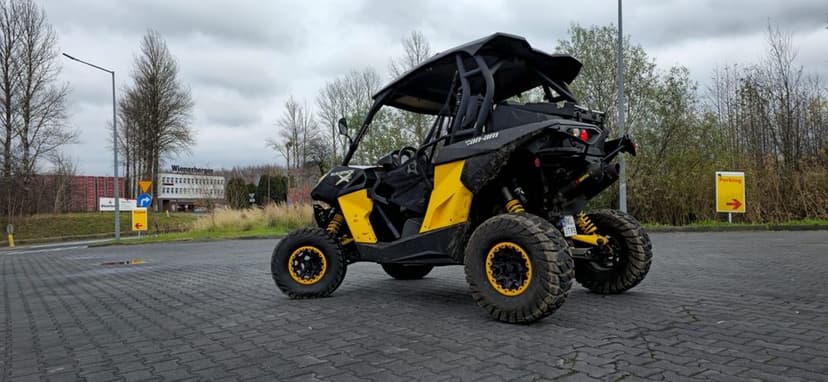 CAN AM Maverick 1000R Akrapovic