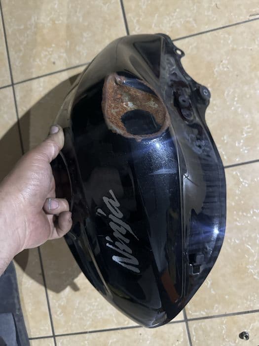 Zbiornik paliwa Kawasaki Ninja 125