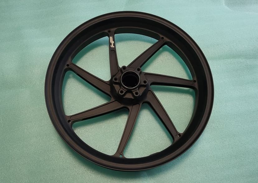 BMW S1000RR S1000R HP4 K46 k47 felga kuta przód koło