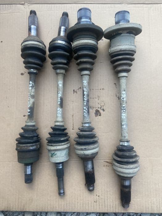 Półoś tylna lewa półoska Tylna prawa Przednia Yamaha grizzly 660