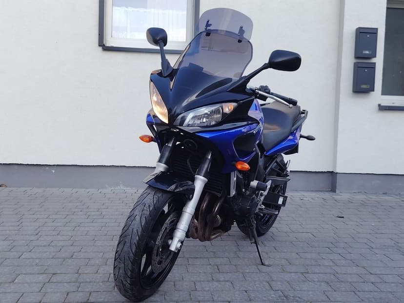 FZ6 z ABS od kobiety;-)