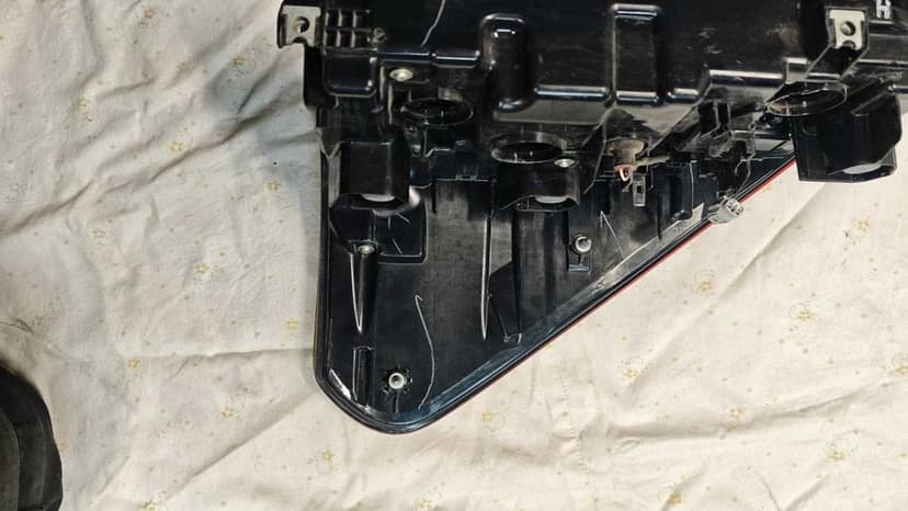 Lampa tył Lewa Toyota Hilux VIII Led