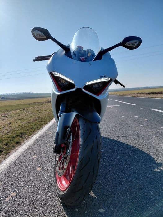 Ducati Panigale V2 2022