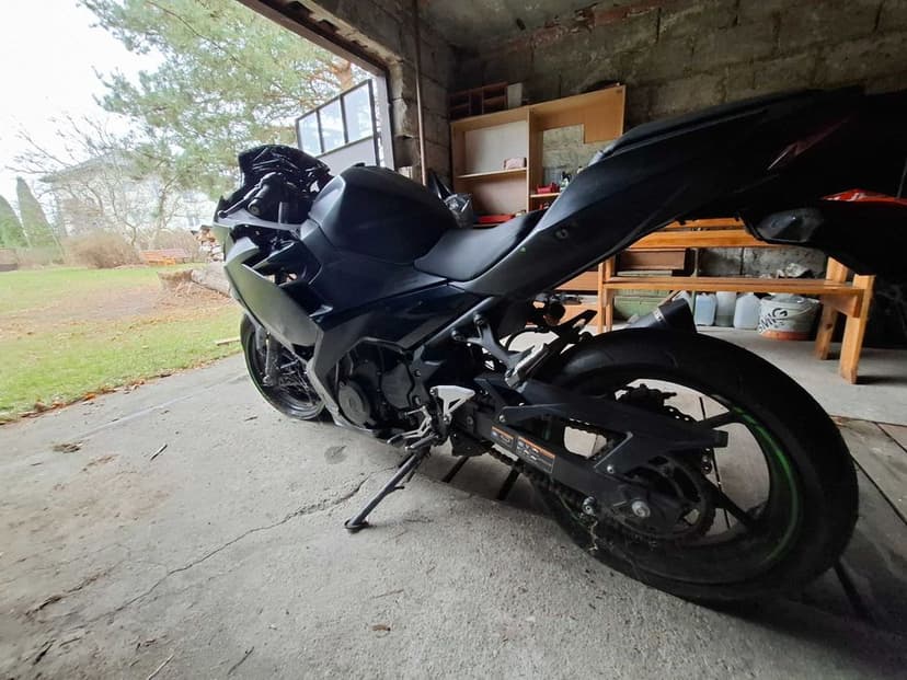 Kawasaki Ninja 400 - dobra baza pod tor