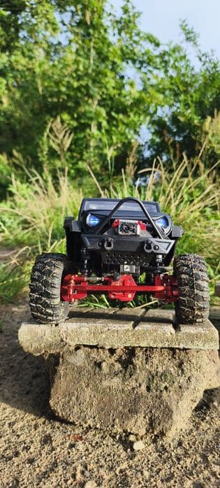 Model zdalnie sterowany MN 128 Jeep Wrangler