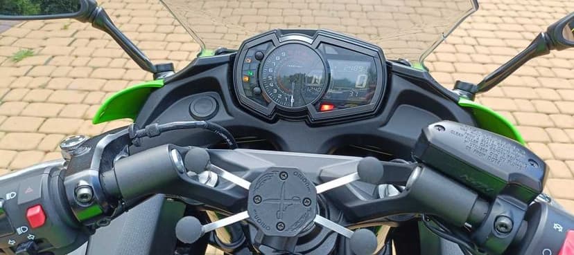 Piękne Kawasaki Ninja 650 z bogatym wyposażeniem !