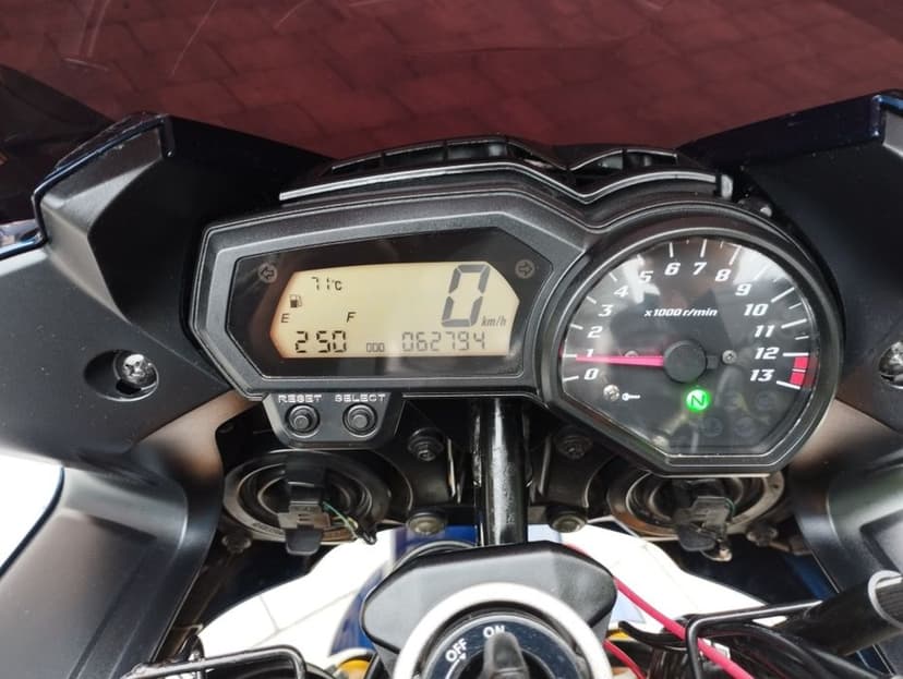 Bardzo ładna Yamaha Fz1 niewielki przebieg