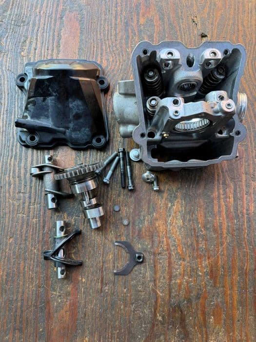 kompletna glowica KTM SXF 450 Husqvarna FC 16-18 walek mostek mostki konik koniki