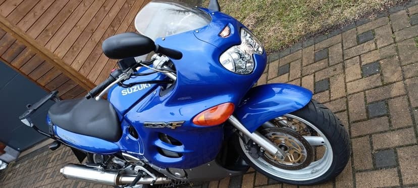 Suzuki GSX 600 F, niski przebieg tylko 22 tyś km!