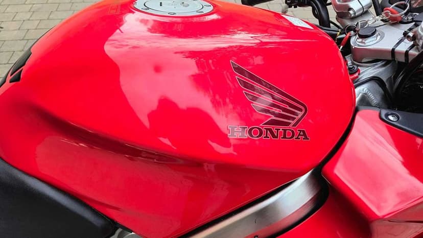 HONDA VFR 800 Oryginał bezwypadkowy KODO Motocykle raty