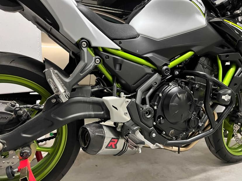Motocykl Kawasaki Z650 rok 2021 Doinwestowany Pierwszy właściciel