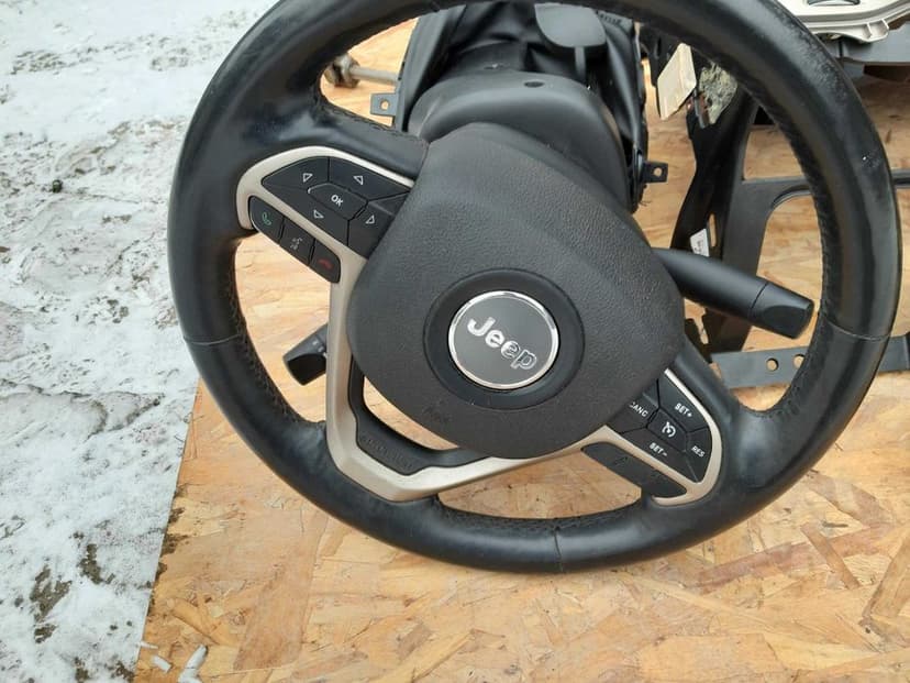 Poduszka deska konsola Jeep Cherokee KL 13-18r USA pasy oryginał