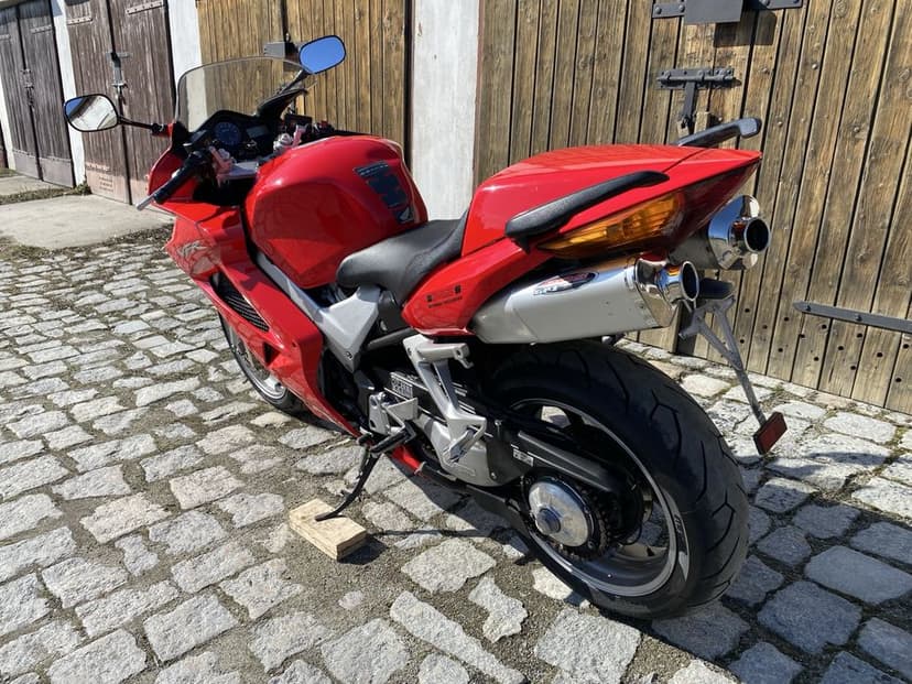 Honda VFR 800 Piękna Sprowadzona