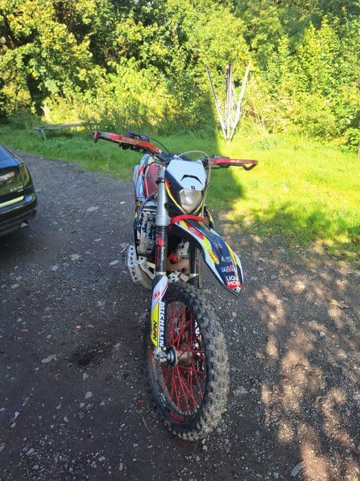 Sprzedam Beta RR 300 z  2017 rocznikowo 2018