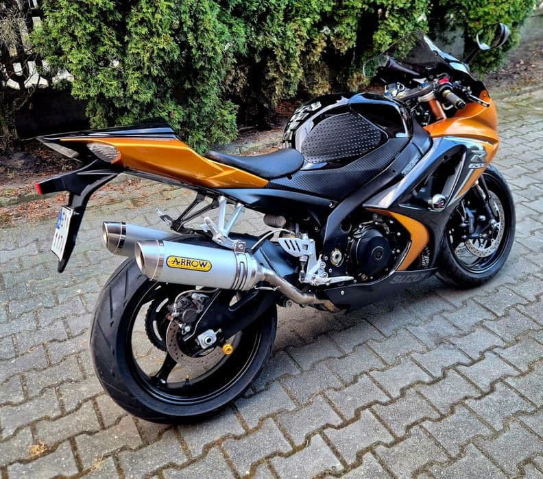 Suzuki gsxr 1000 k8 Piękny