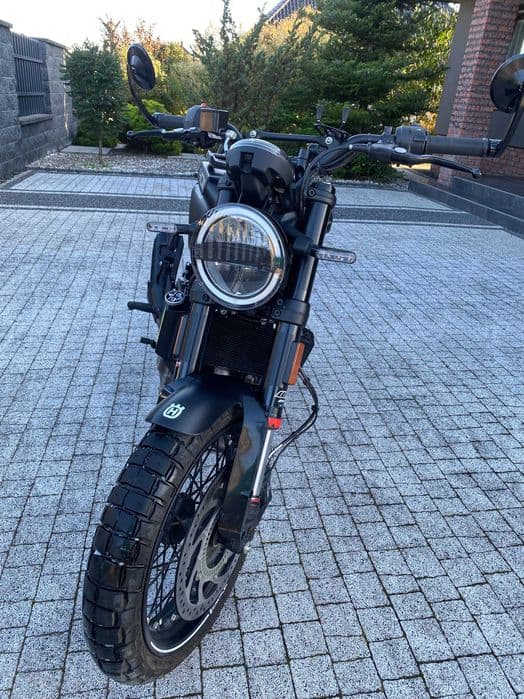 Husqvarna 401 Svartpilen Salon Polska 2022